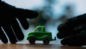 Furti auto in aumento, le assicurazioni si rifiutano di stipulare i contratti | Rimane solo l’opzione del bunker